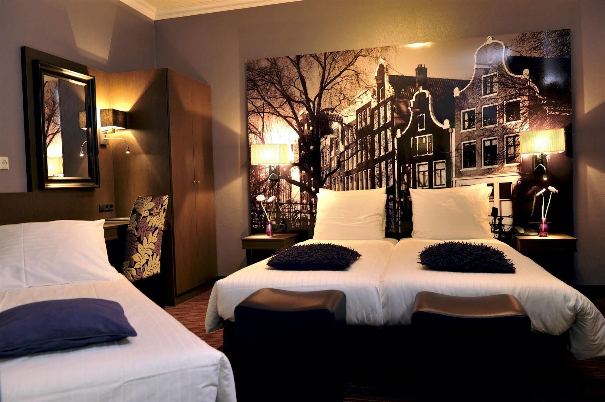 The Highlander Amsterdam Hotel Exterior photo